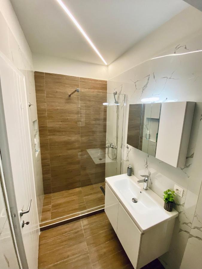 Central Grey Quiet Apartment Soluň Exteriér fotografie